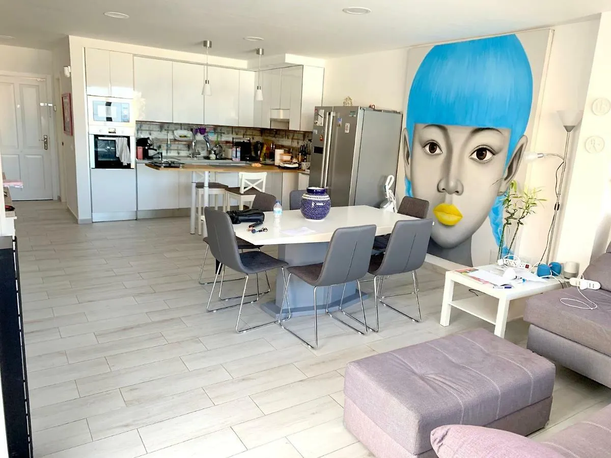 Villa Calle Asturias 아데제