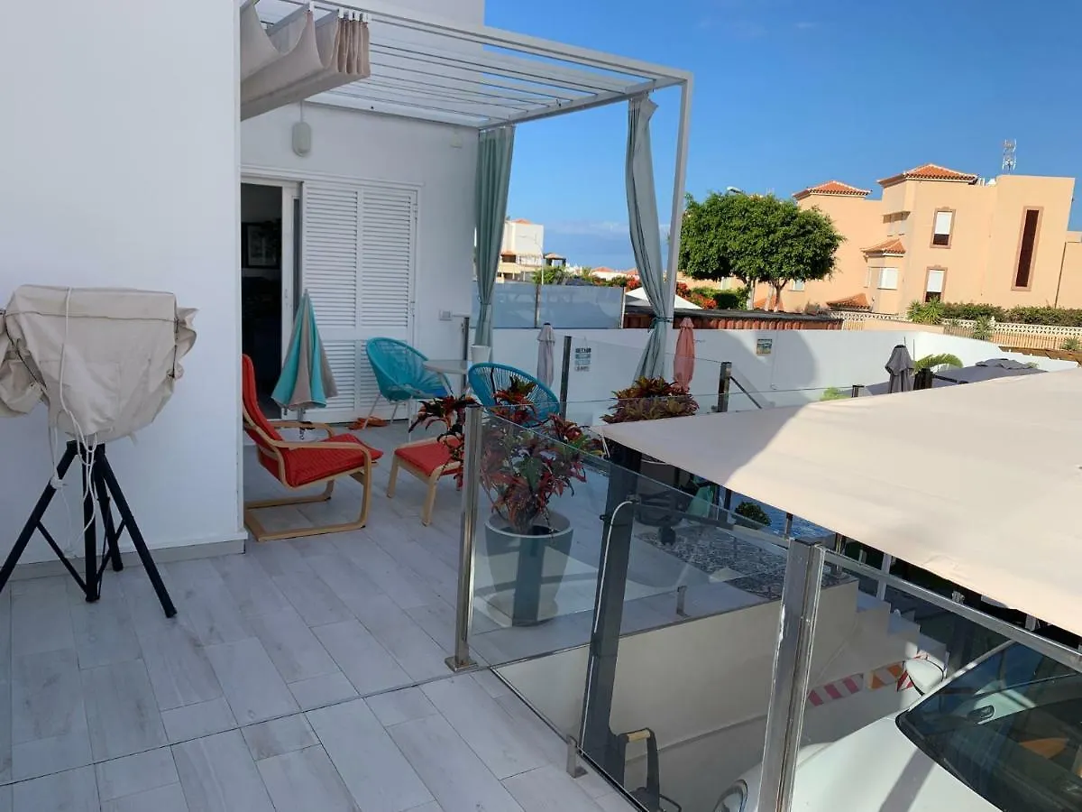 Villa Calle Asturias 아데제 0*,